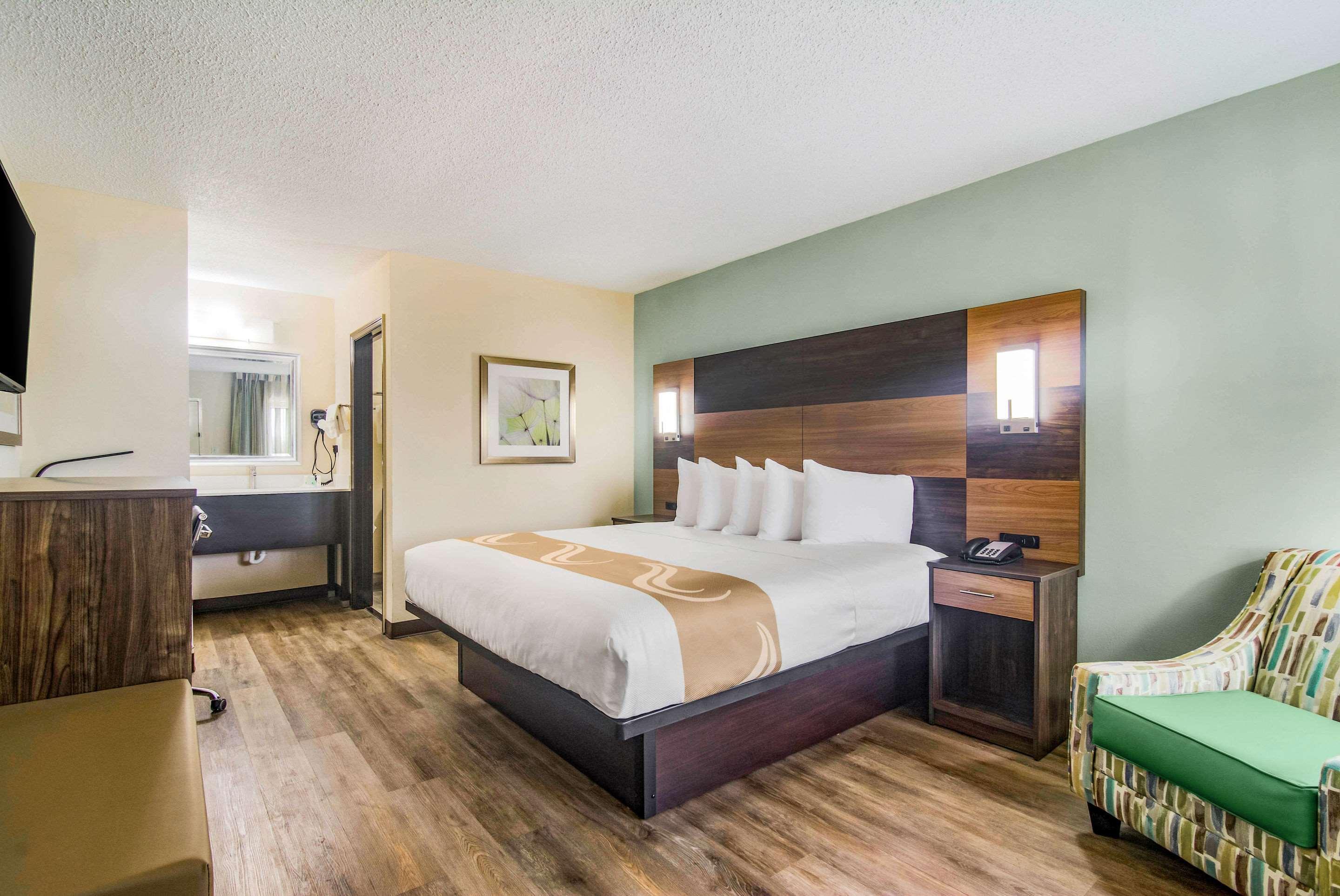 Quality Inn & Suites Лейк-Сити Экстерьер фото
