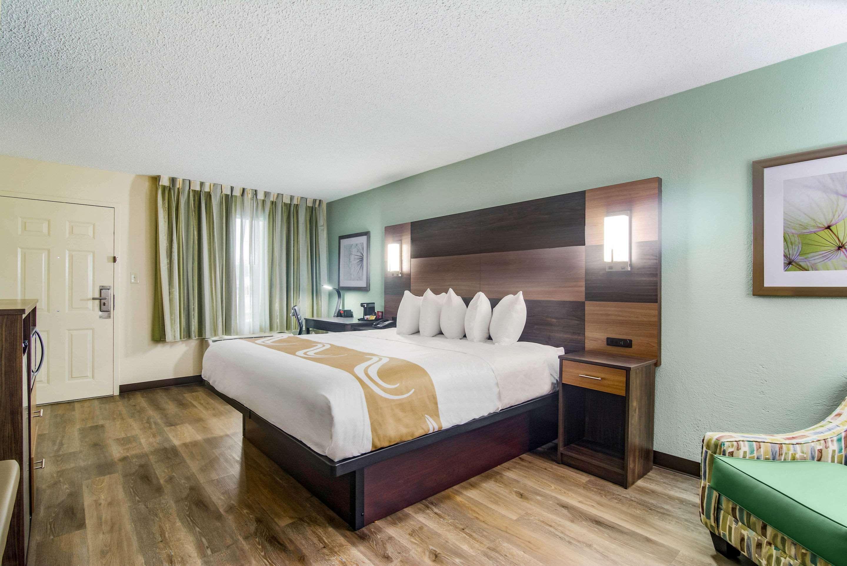 Quality Inn & Suites Лейк-Сити Экстерьер фото