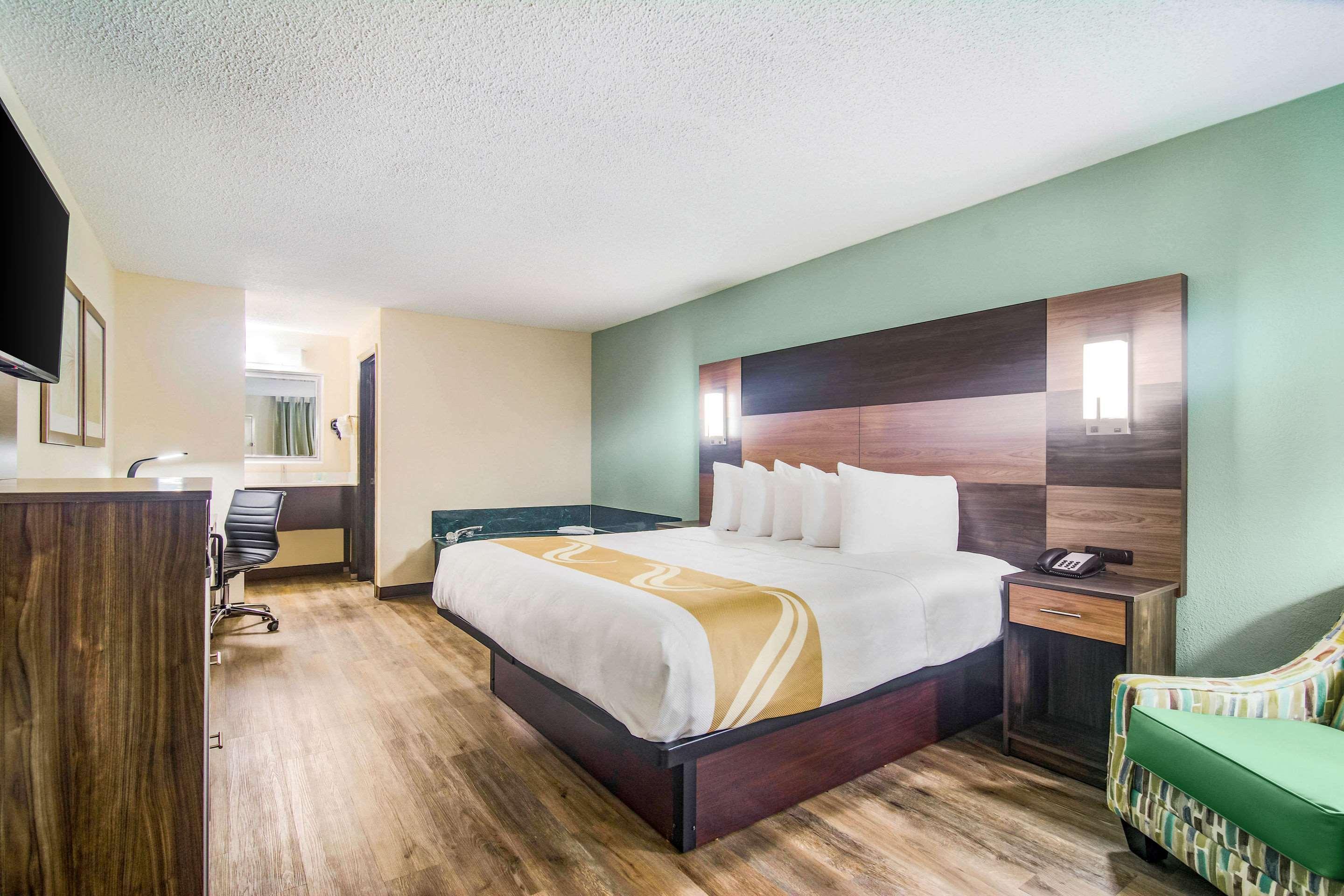 Quality Inn & Suites Лейк-Сити Экстерьер фото