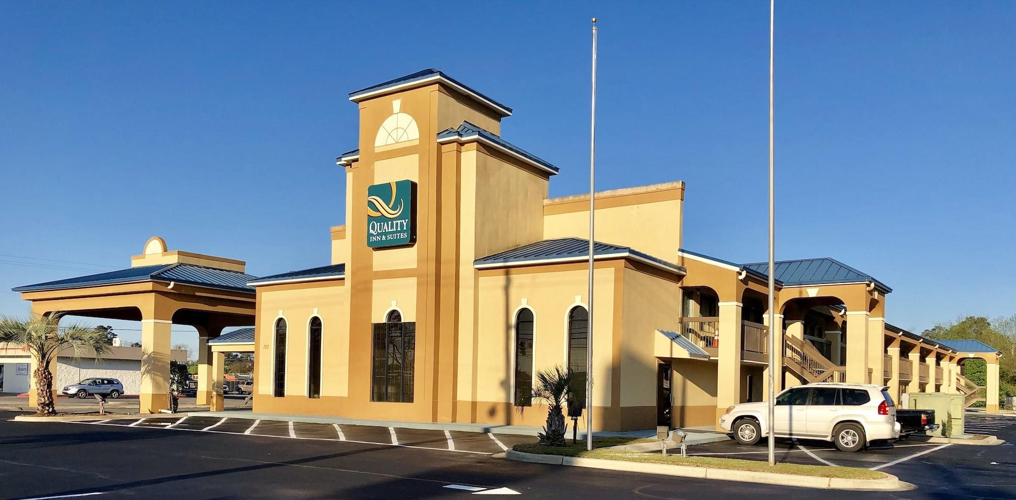 Quality Inn & Suites Лейк-Сити Экстерьер фото